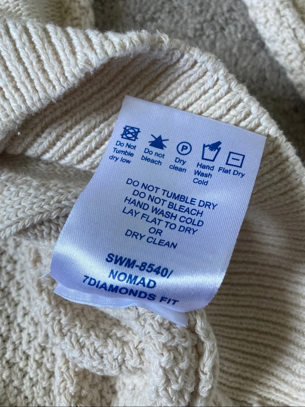 7 Diamonds cream Nomad crew-neck sweater, Sz Large